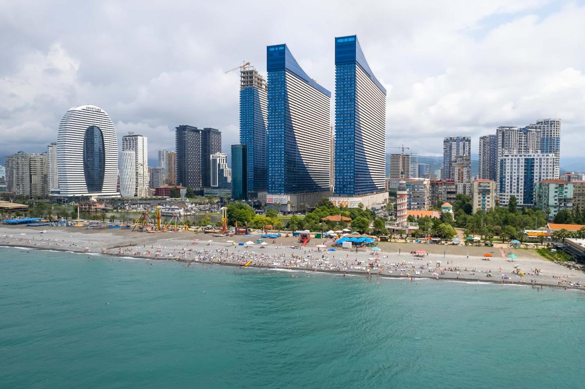 Sea ​​View In Orbi City Batumi Bagian luar foto